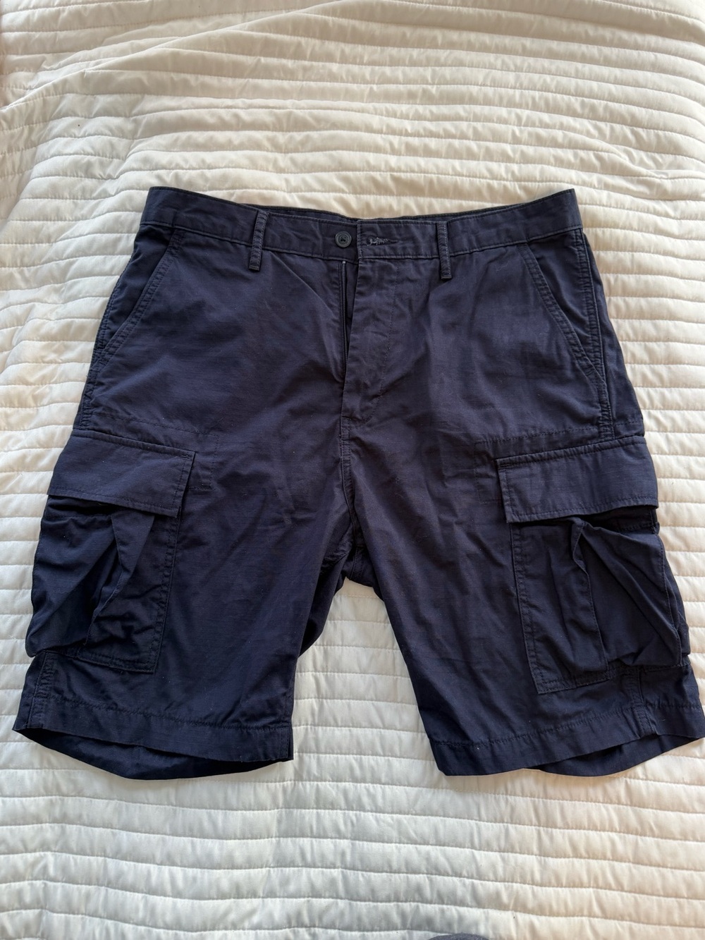 Men's Navy Cargo Shorts with Side Utility Pockets